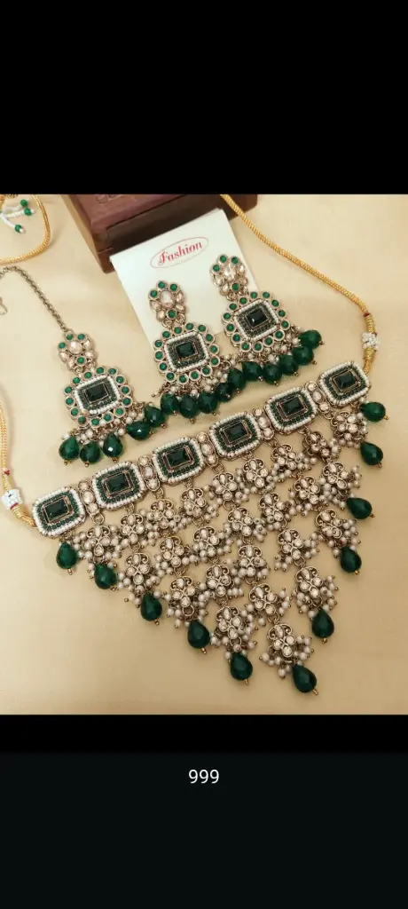 Heavy necklace
