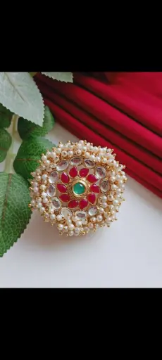 Pearls ring