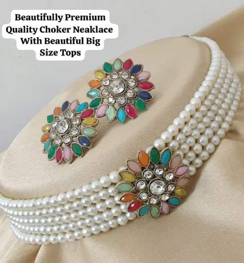 Pearls necklace