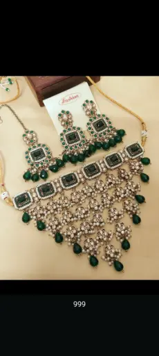 Heavy necklace